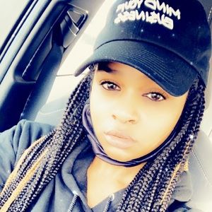 Meet your Posher, Lakisha